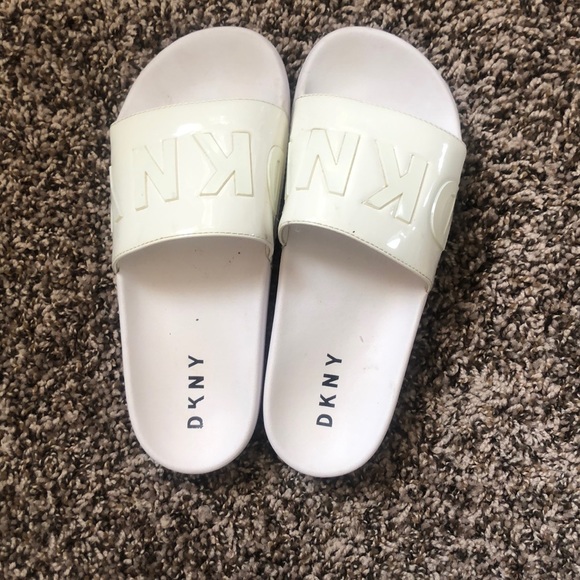 dkny slides white
